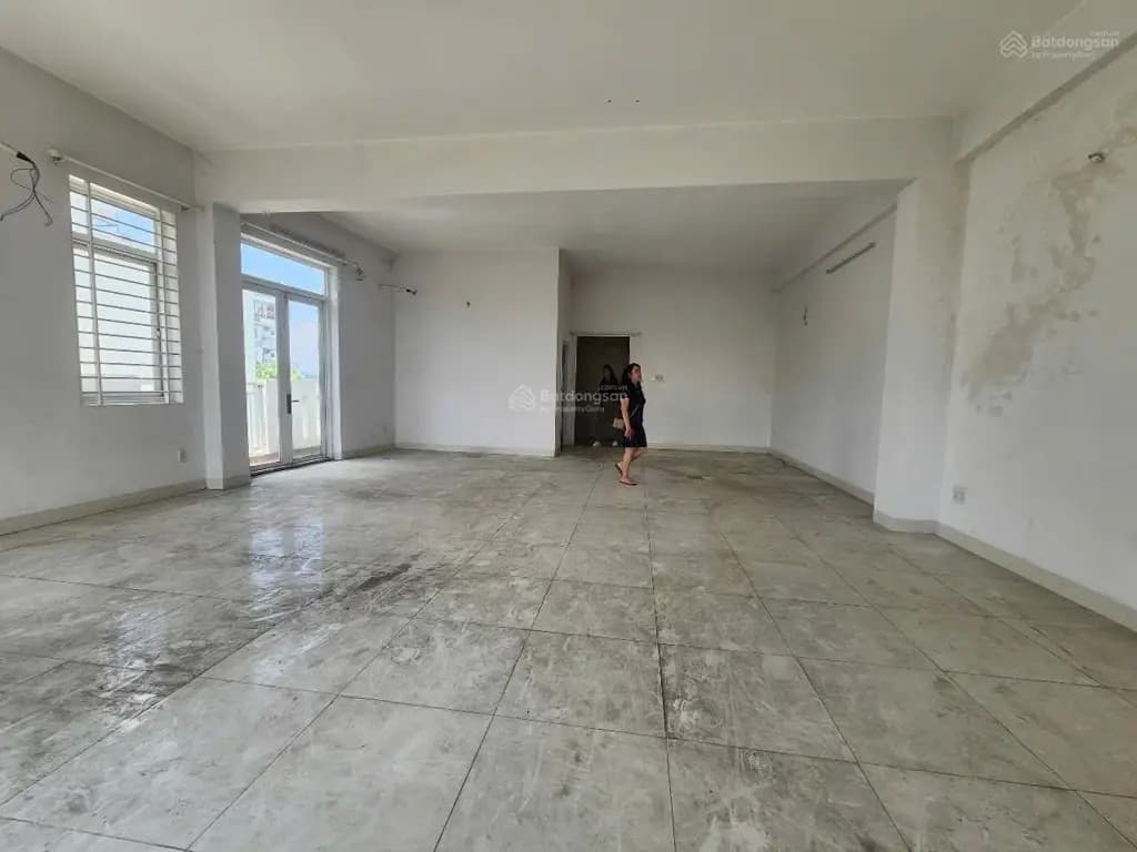 Main-Mặt bằng kinh doanh quá đẹp, căn góc mặt tiền Yersin ngay ngã 6 Thủ Dầu Một-4