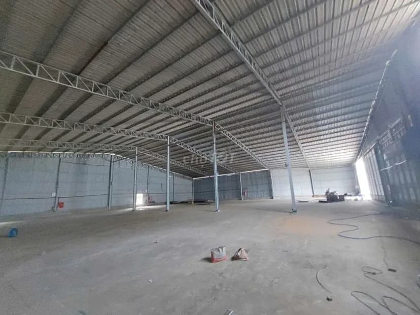 Cho thuê xưởng sx 3500m2.Pccc vách tường.Hòa lợi, bến cát.Giá 120 trie