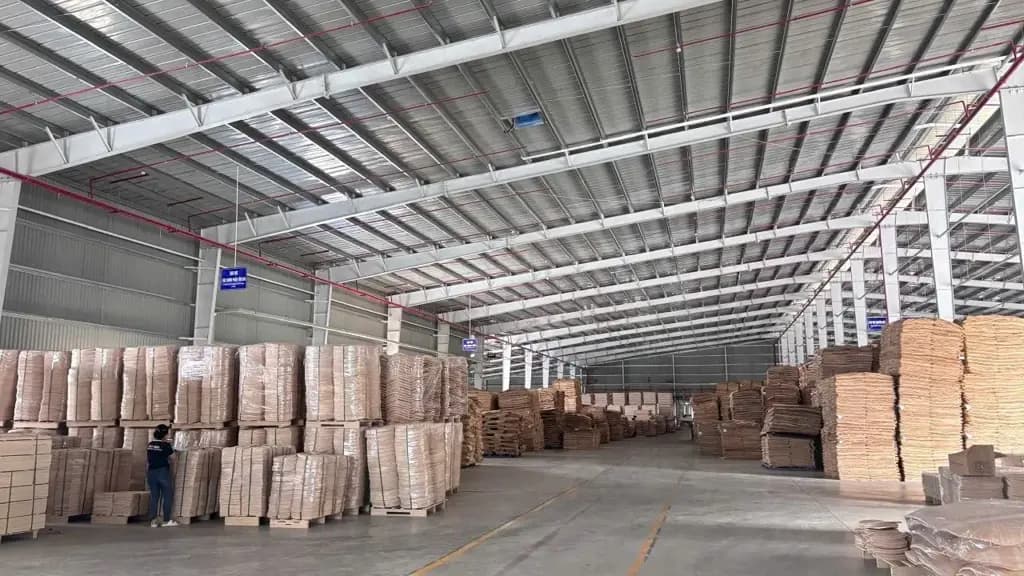 Main-Cho thuê 5000m2 Kho Xưởng Tân Hiệp Tân Uyên Bình Dương ,G.tờ đầy đủ , đường cont , S.X Đa ngành-2