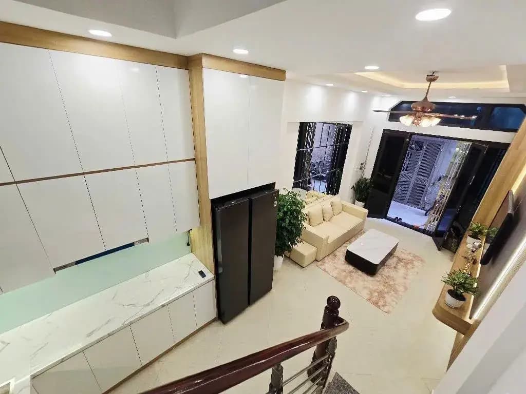Main-Cho thuê nhà ngõ 59 KHÚC THỪA DỤ, Cầu Giấy. 14.5 triệu/tháng. Ưu tiên: Hộ Gia Đình, Nhóm đi làm ít người-0