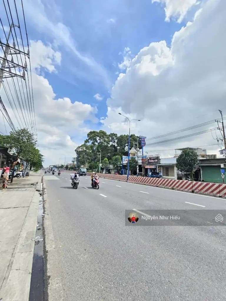 Main-Cho thuê nhà MT đường ĐT743 kinh doanh sầm uất ngay khúc Ngã 6 An vòng xoay Phú, TP. Thuận An-0