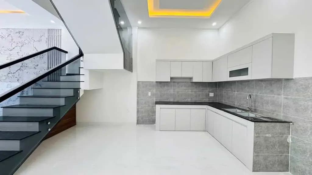 Main-Bán Nhà Lầu Ngay Gần Big C Tân Hiệp, Ngã tư Tân Phong-3
