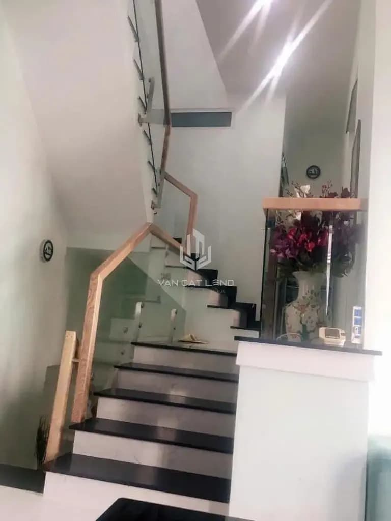 Main-🔥 CHO THUÊ NHÀ NGUYÊN CĂN 1 TRỆT 2 LẦU – NGUYỄN BỈNH KHIÊM – 52M² – 2 MẶT HẺM Ô TÔ – 10 TRIỆU/THÁNG 🔥-3
