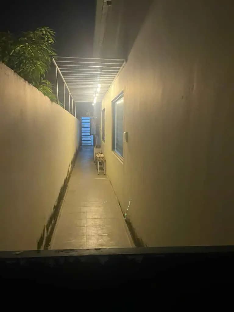 Main-BÁN NHÀ CHÍNH CHỦ - HẺM XE HƠI ĐƯỜNG LÊ VĂN LƯƠNG-1