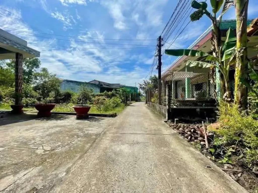 Bán Đất 126.7m2 có sẵn 126.7 m2 thổ cư giá 2.7 tỷ tại hẻm Đường Châu Thị Kim Xã An Vĩnh Ngãi Thành phố Tân An Long An