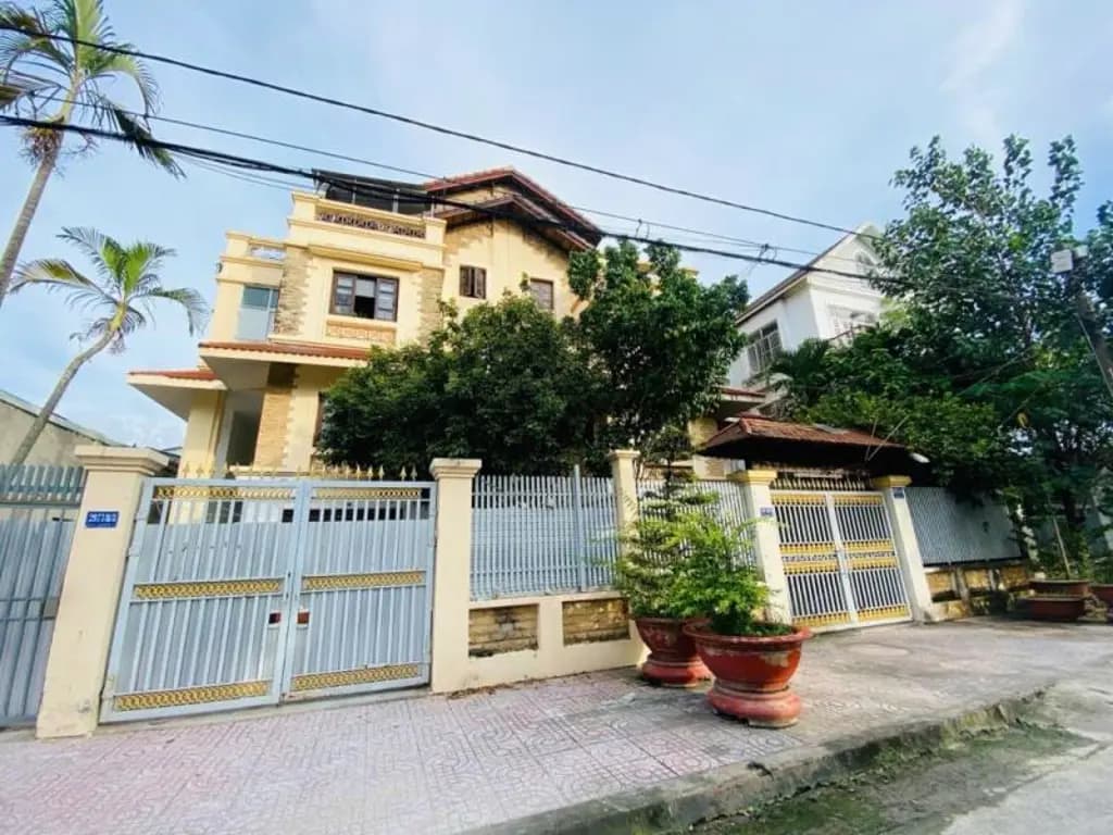 Main-Bán nhà 14 phòng cho thuê – 230m² – ngang 10m – dòng tiền 35 triệu/tháng – giá 11 tỷ-0