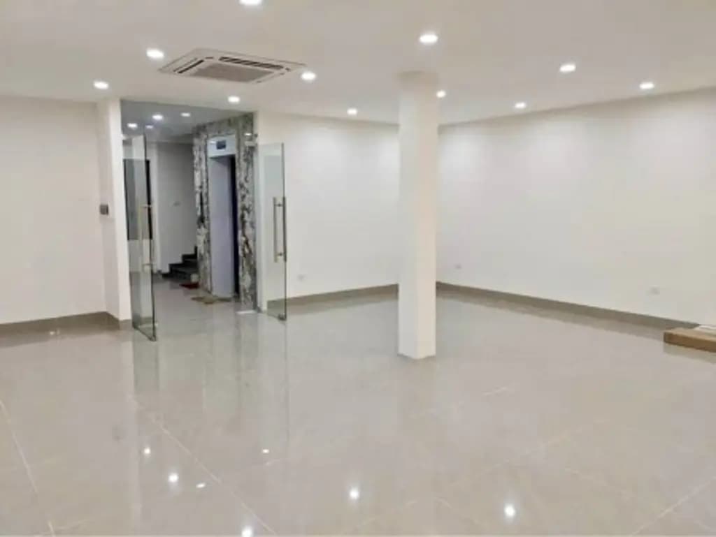 Main-Cho thuê nhà 5 tầng, vị trí vàng trung tâm Hà Nội làm văn phòng, showroom, kinh doanh đa ngành-4
