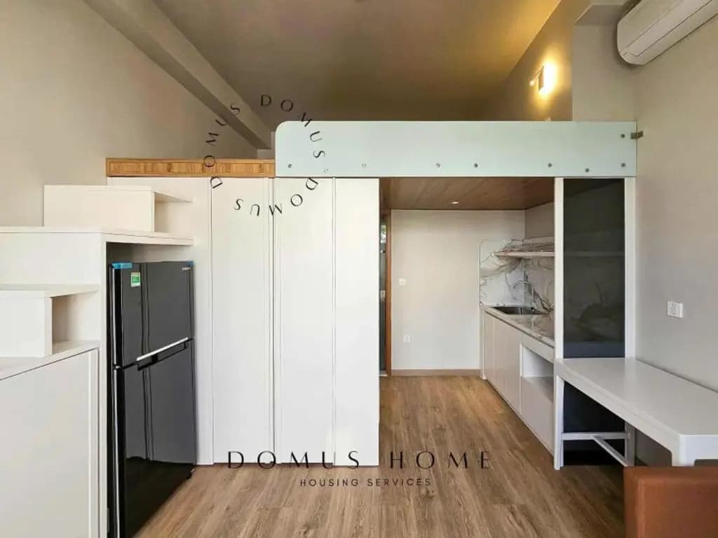 Main-Duplex ban công view thành phố thoáng mát, có nhận pet đường nguyễn thị thập q7-3