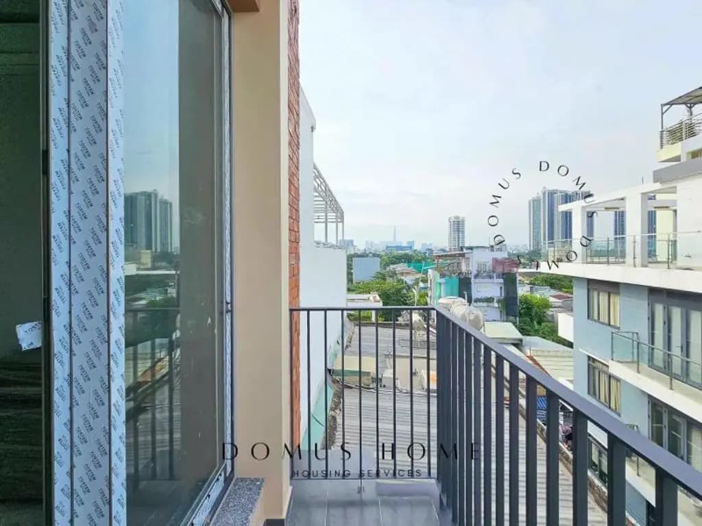Main-Duplex ban công view thành phố thoáng mát, có nhận pet đường nguyễn thị thập q7-1
