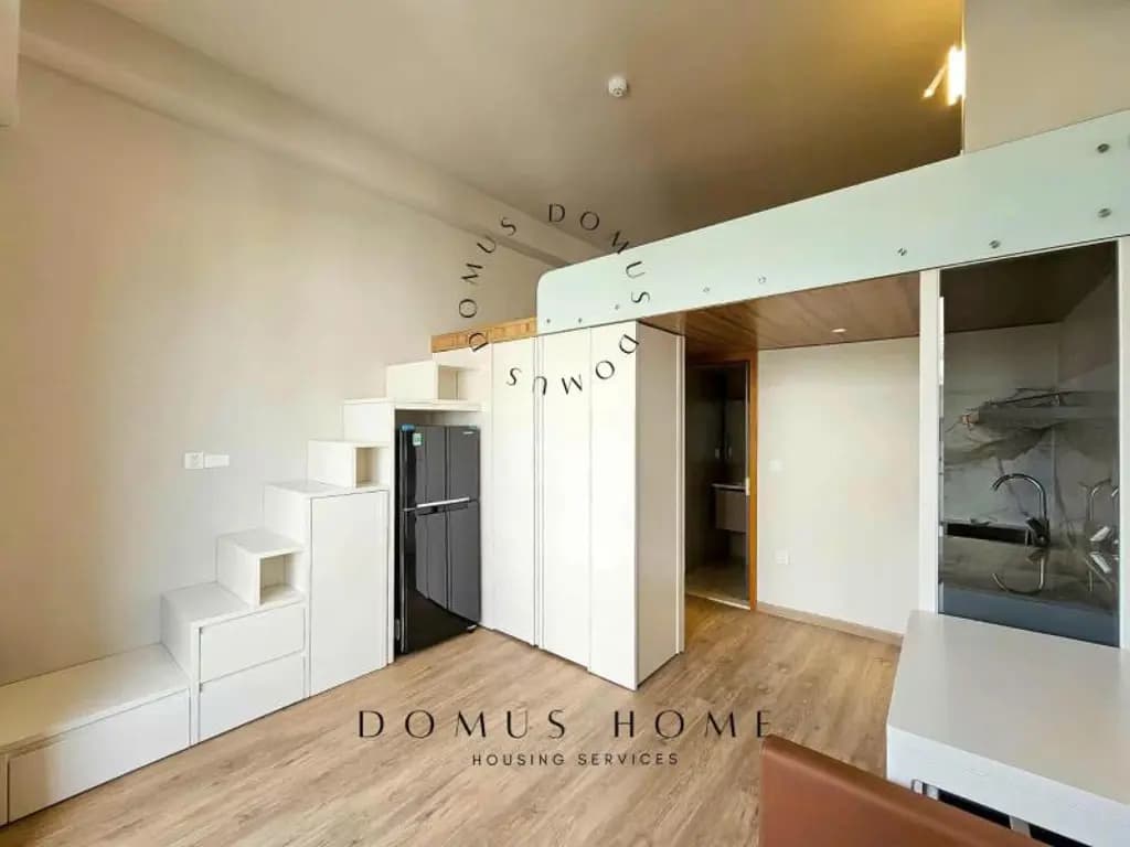 Main-Duplex ban công view thành phố thoáng mát, có nhận pet đường nguyễn thị thập q7-4