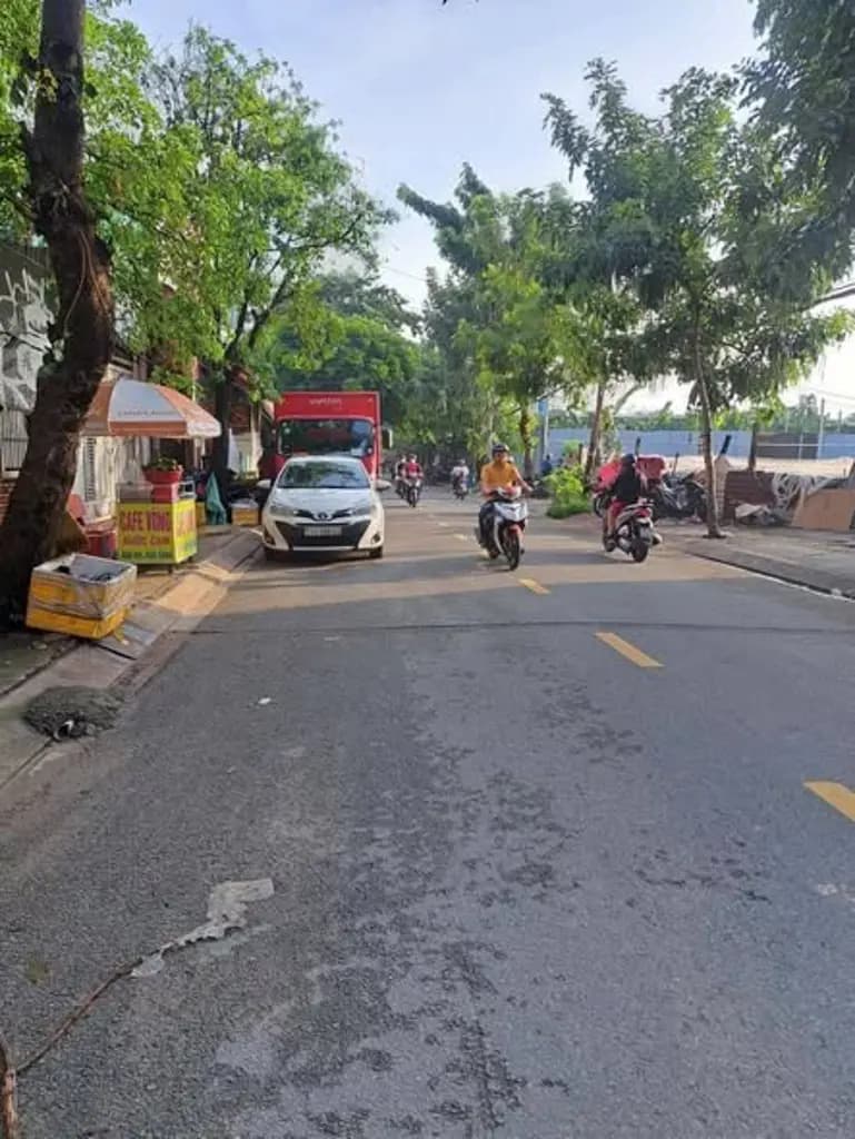 CHO THUÊ MẶT BẰNG DT 175M2 - TRẦN THỊ BẢY, Q12
