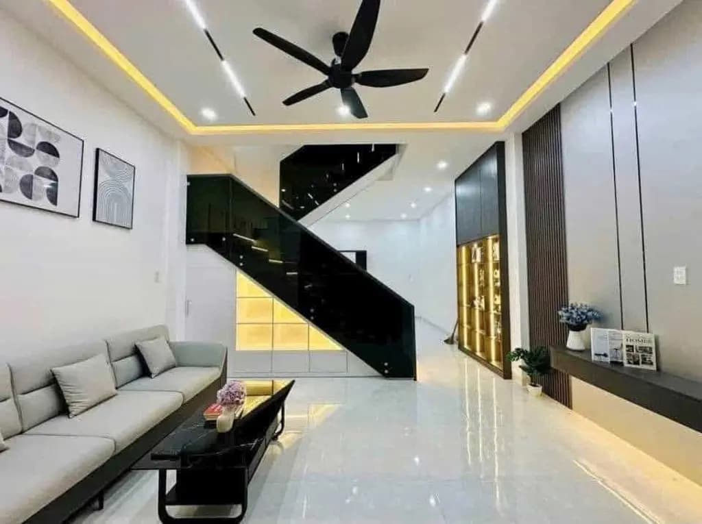 Main-Chính chủ chấp nhận bán lỗ 200 triệu. Cần bán gấp căn nhà lầu-1