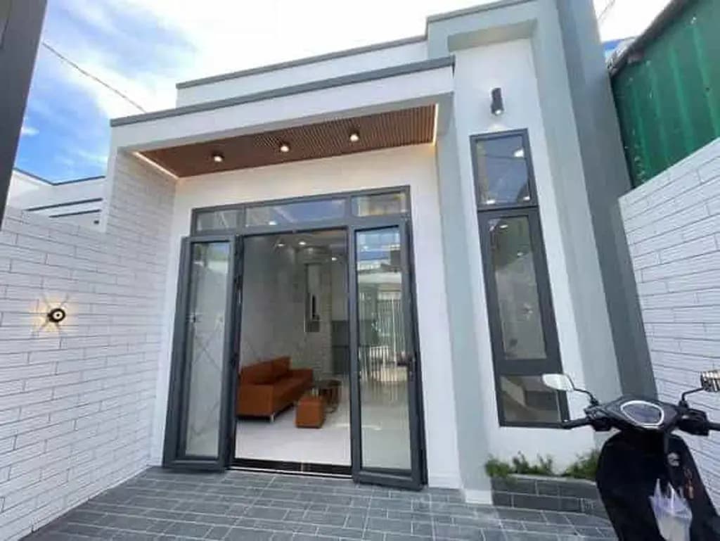 Main-SIÊU RẺ * 5x19 NHÀ CẤP 4 SỔ HỒNG RIÊNG THỔ CƯ GẦN UỶ BAN PHƯỜNG TÂN TRIỀU CHỈ 1TY080-0