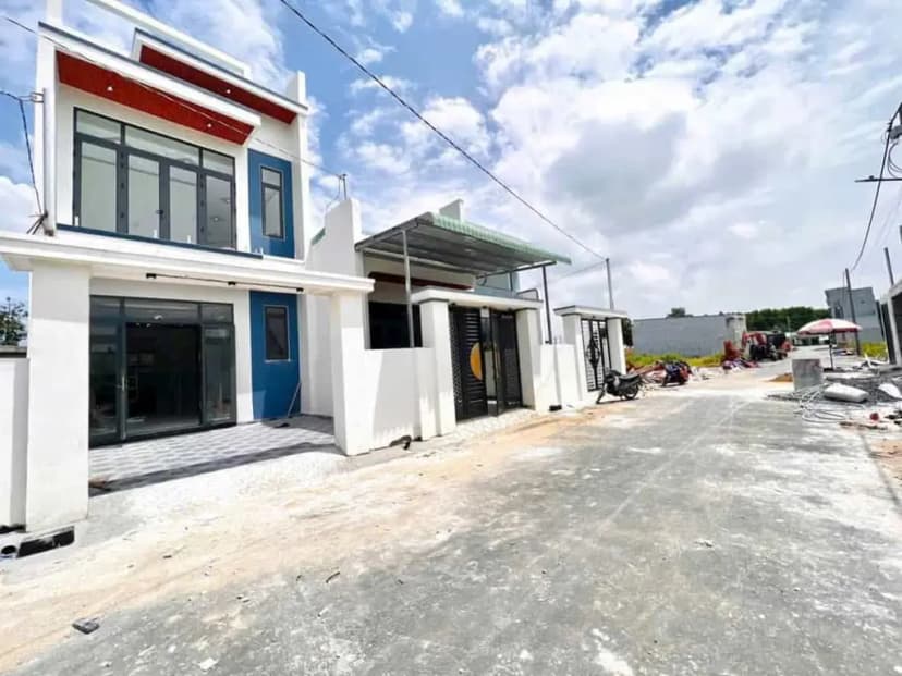 BÁN NHANH CĂN NHÀ LẦU MỚI HOÀN THIỆN NGAY KDC ĐƯỜNG NHỰA 7M