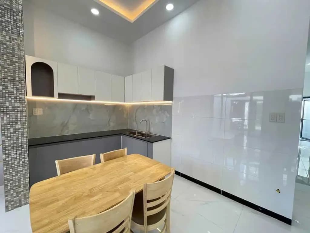 Main-SIÊU RẺ * 5x19 NHÀ CẤP 4 SỔ HỒNG RIÊNG THỔ CƯ GẦN UỶ BAN PHƯỜNG TÂN TRIỀU CHỈ 1TY080-4