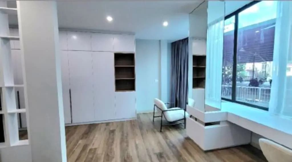 Main-Trung tâm Cầu Giấy- Thanh Xuân- 42m2 5 tầng chỉ hơn 11 tỷ-1