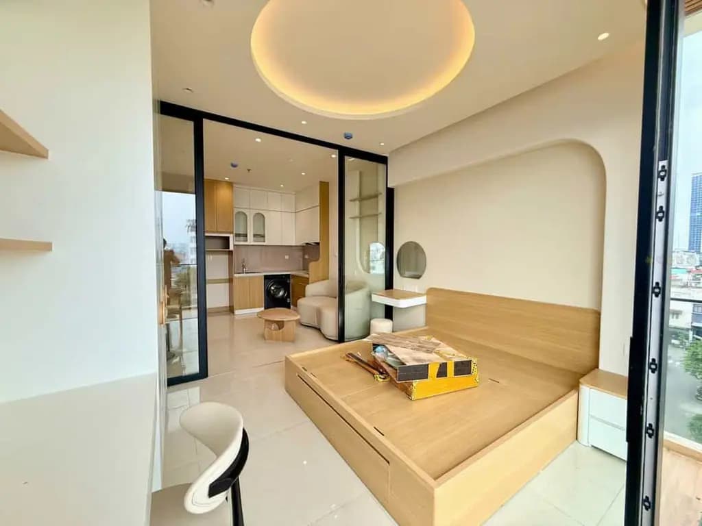 Main-Chủ Hạ Giá Cần Bán Gấp CH Oriental Plaza, GIÁ 1 TỶ 730, DT 88,6m², 2PN2WC, nội thất chủ tặng, SHR-3