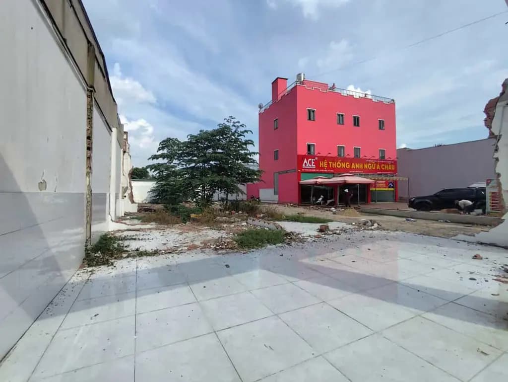 Main-Bán lô đất 130m2 mặt tiền đường Trần Văn Mười, 5x32m2, giá 8,7 Tỷ-3
