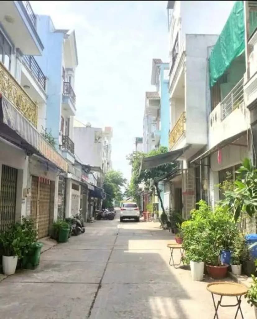 Main-Nhà mới keng 40m2 tặng full nội thất 2 tầng xe hơi quay đầu chỉ nhỉnh 2 tỷ-1