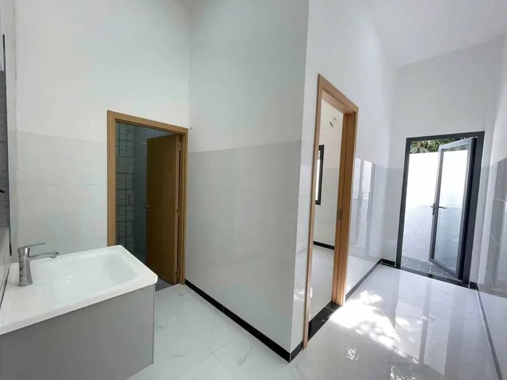 Main-SIÊU RẺ * 5x19 NHÀ CẤP 4 SỔ HỒNG RIÊNG THỔ CƯ GẦN UỶ BAN PHƯỜNG TÂN TRIỀU CHỈ 1TY080-5