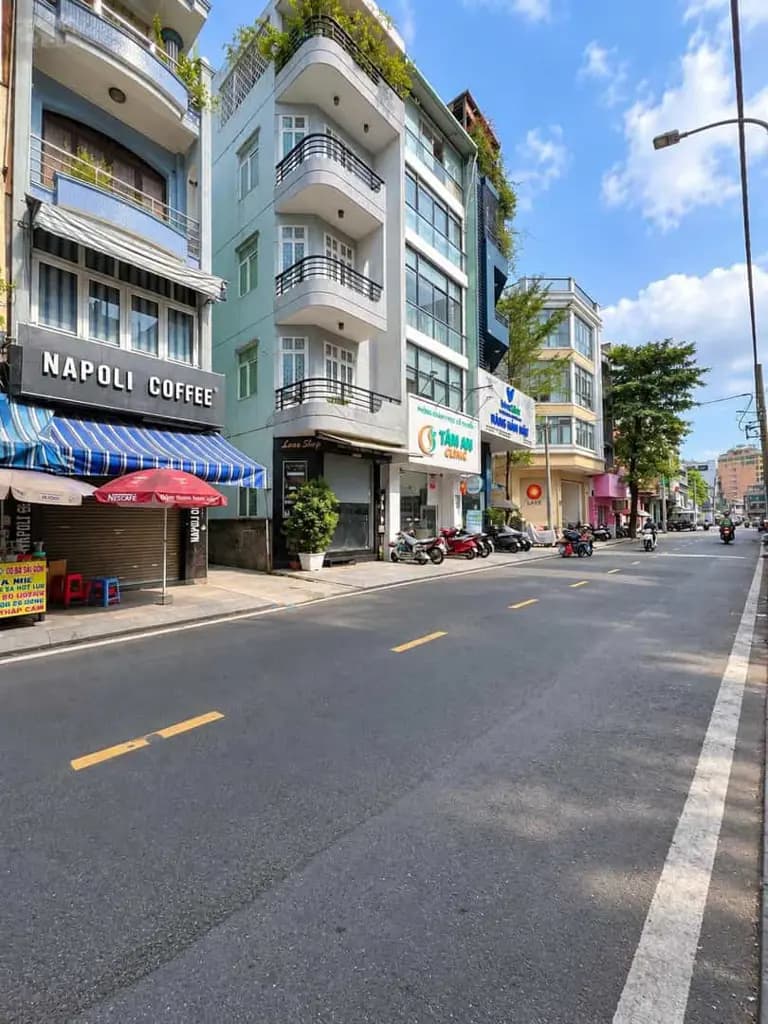 Main-MT Trần Khắc Chân,Q.1 - 4,8x11m(5 tầng)HĐT:60tr - Gía: 20 tỷ-0