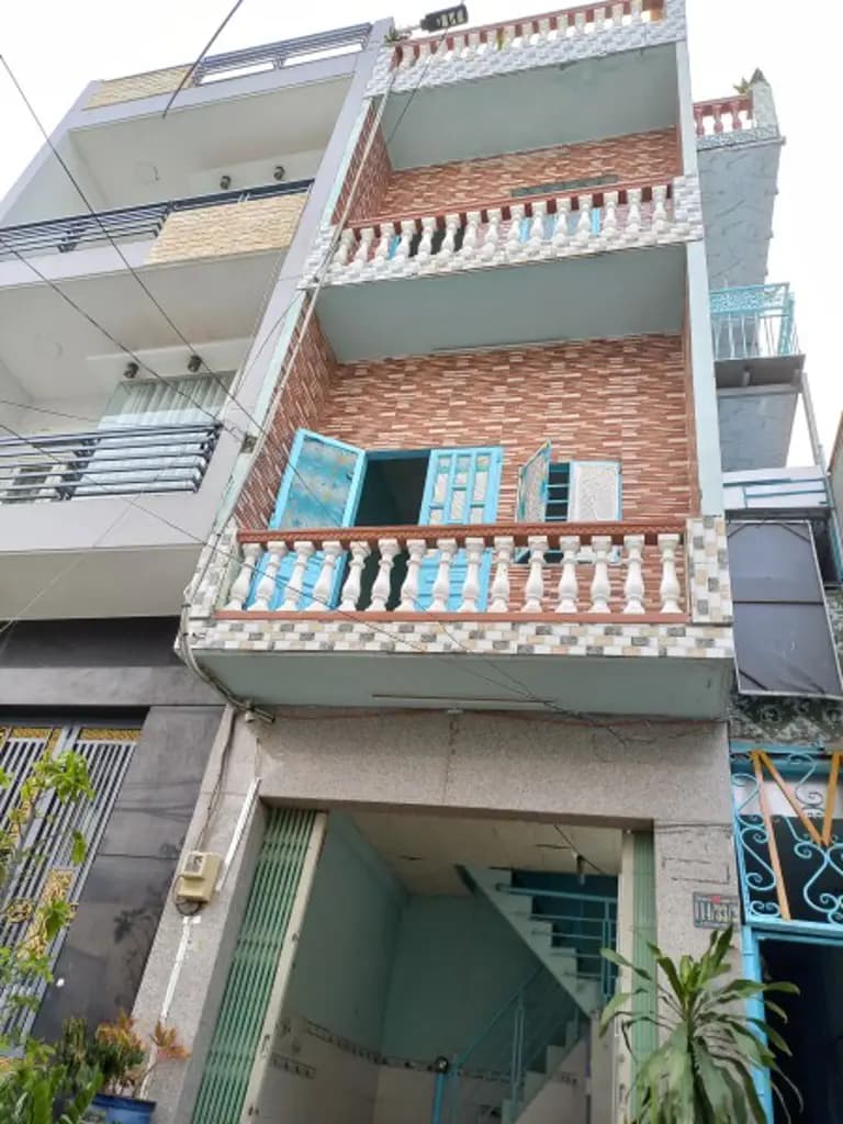 Main-Chính chủ cho thuê phòng trọ 25 m có gác, Phường Bình Hưng Hoà, Bình Tân-0