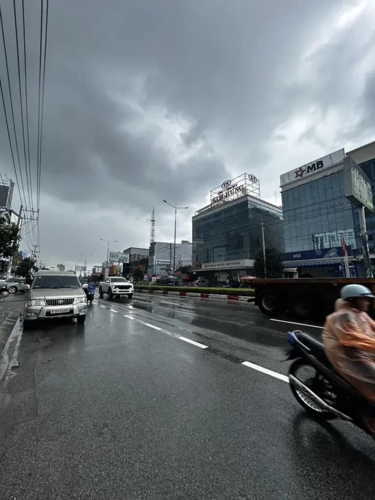 Main-Cho thuê 3.500m2 mặt bằng tòa nhà QL13 trung tâm Thủ Dầu Một, HCM-1