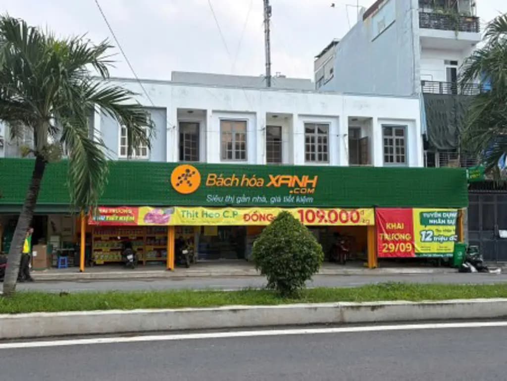 Main-BÁN CĂN NHÀ MẶT TIỀN ĐƯỜNG PHÚ THUẬN ĐANG CHO THUÊ DÒNG TIỀN 1,1 TỶ/ NĂM-0