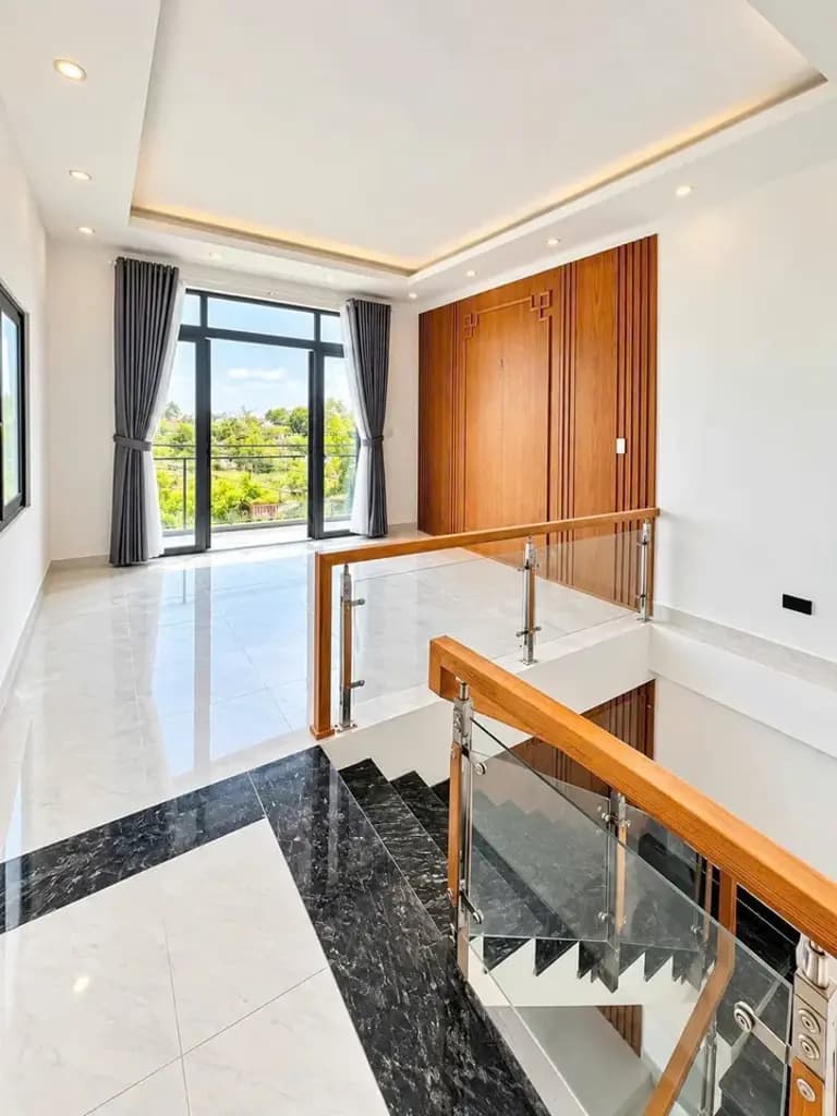 Main-Biệt thự mini Xây mới Ngay Biên Hòa. Ngang 7m dài 15m vị trí trung tâm. Sổ riêng thổ cư full-4