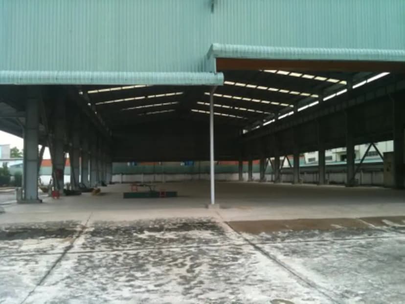 NHÀ XƯỞNG CHO THUÊ NẰM ĐƯỜNG LÊ THỊ RIÊNG P.THỚI AN QUẬN 12 DT: 1600M GIÁ 100 TRIÊU LH: 0986072229