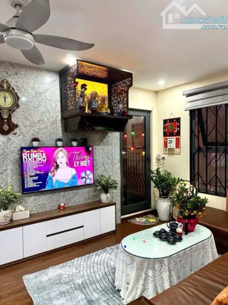 Main-Bán Căn Hộ Hanoi Homeland Thượng Thanh, Tòa 1 Tầng Trung - 62m2 - Giá 4.5 Tỷ-0