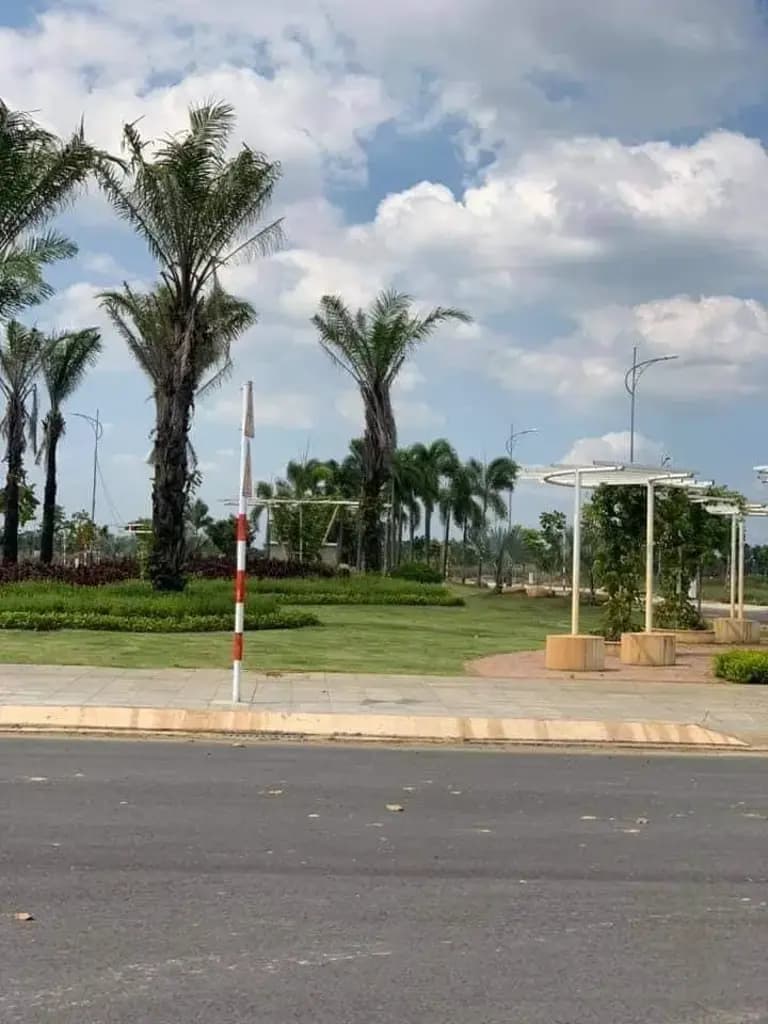 Main-Nhượng lại nền 100m2 5x20m, vị trí đẹp, giá ngộp chỉ 1,5 tỷ bao thuế phí sổ sẵn NH cho vay tới 80%-4