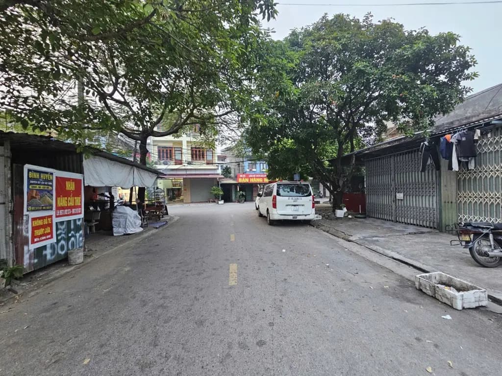 Main-Bán đất lô góc nhìn chợ bồ sơn mặt đường hồ đắc di. Kinh doanh tốt. Diện tích 92m mặt tiền 10m hướng đông bắc & tây bắc. Phường võ cường thành phố bắc ninh-2