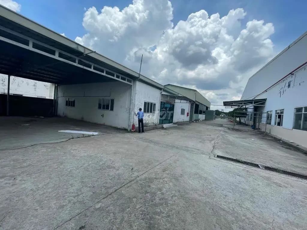 Main-Cho thuê Kho, nhà xưởng 18000m2 giá 1 tỷ tại - Chọn - Phường Phú Tân Thành phố Thủ Dầu Một Bình Dương-1