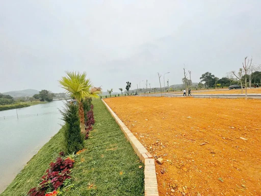 Main-ĐẤT CỔNG SÂN GOLF ĐỒNG MÔ – 64M² FULL THỔ CƯ – CHỈ 1,7 TỶ 🔥-0