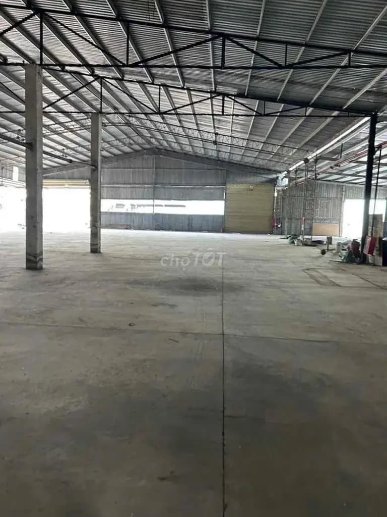 Main-Xưởng Dĩ An 2500m/80tr Đường Lớn Xe Cont Điện SX-1