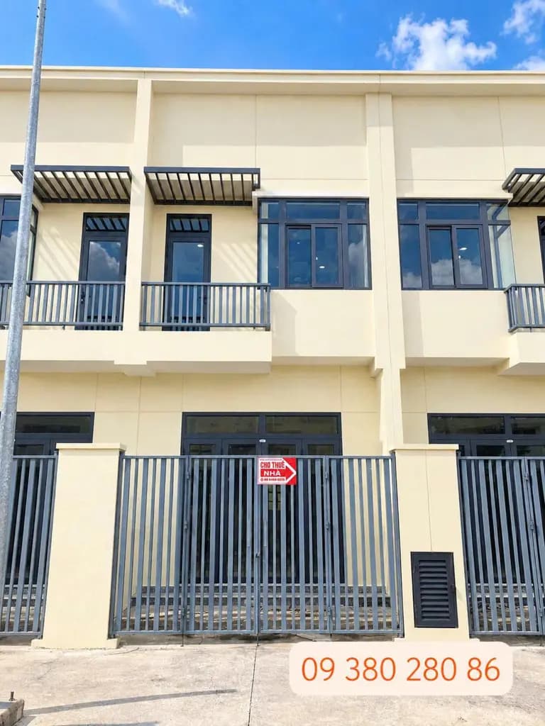 Main-cần bán gấp nhà phố khu vực tây ninh-1