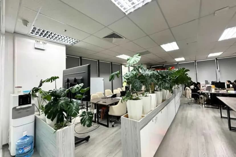 CHO THUÊ VP 110m2 LÔ GÓC 2 MẶT KÍNH TẠI STELLAR GARDEN GIÁ CHỈ 33.5tr SẴN NỘI THẤT