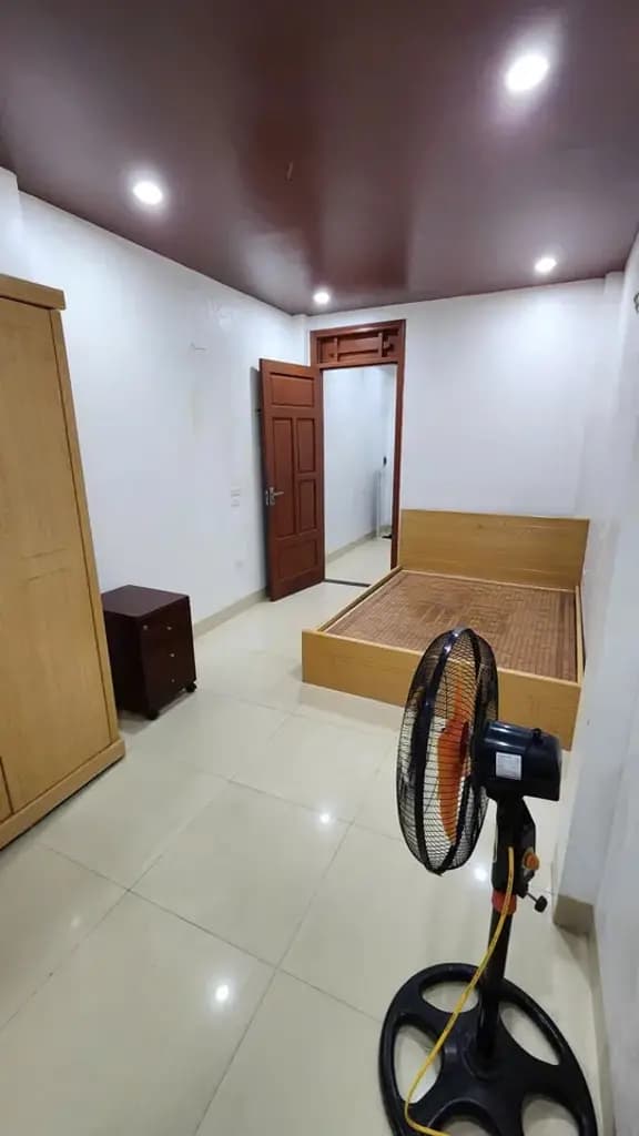 Main-Cho thuê nhà Thái Thịnh , Đống Đa - 5 PN - Nhỉnh 10tr-3