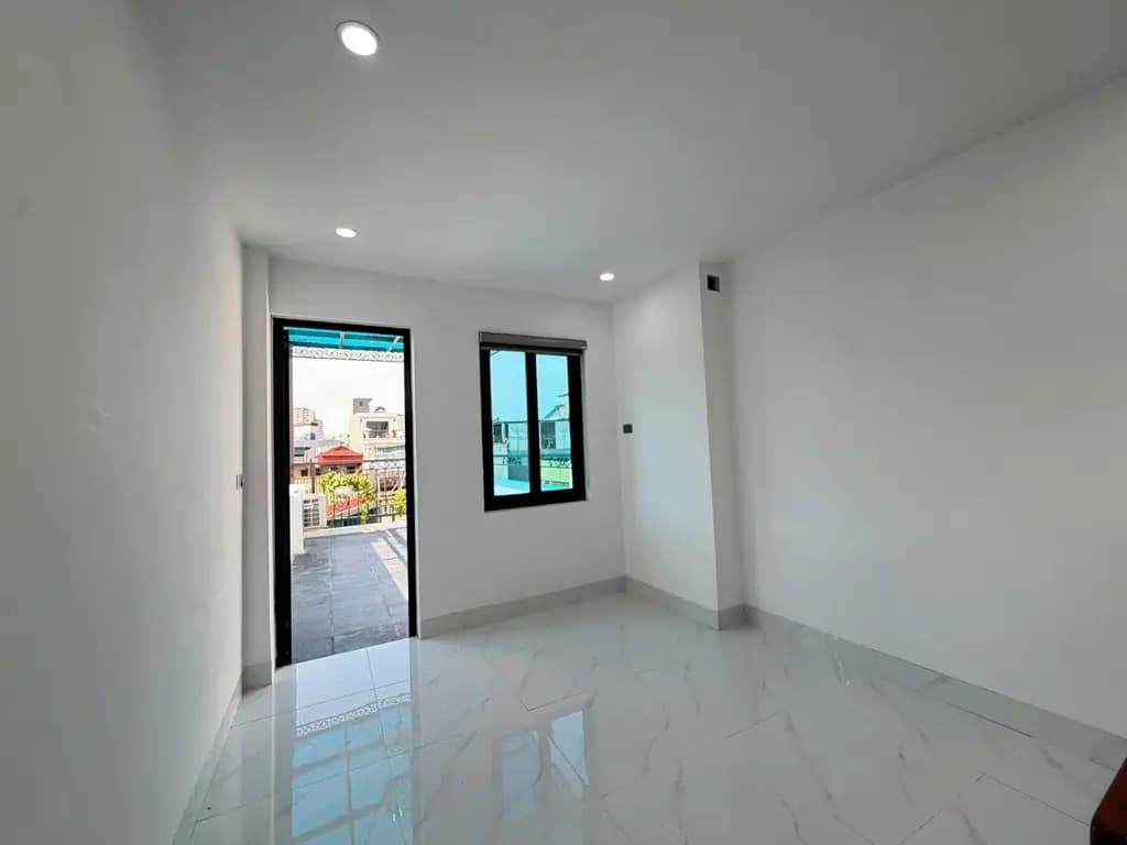 Main-Cho thuê nhà 5 tầng tại Bạch Mai - Ô tô đỗ cửa- Full nội thất xịn-7