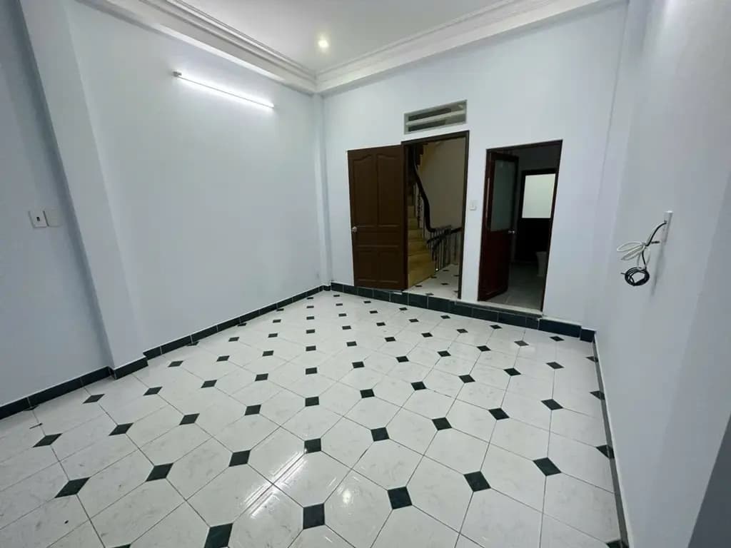 Main-Nhà bán nguyễn kiệm gần siêu thị sân bay-3