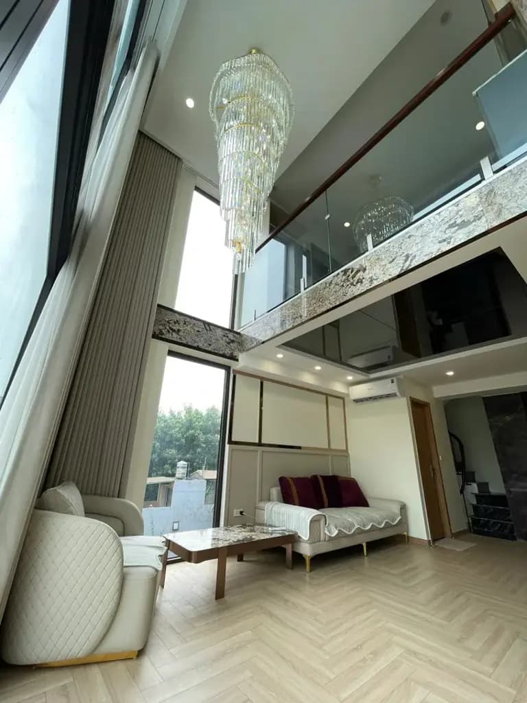 CHO THUÊ NHÀ SÁT HỒ TÂY - 8 TẦNG THANG MÁY - Ô TÔ VÀO NHÀ- NỘI THẤT XỊN
