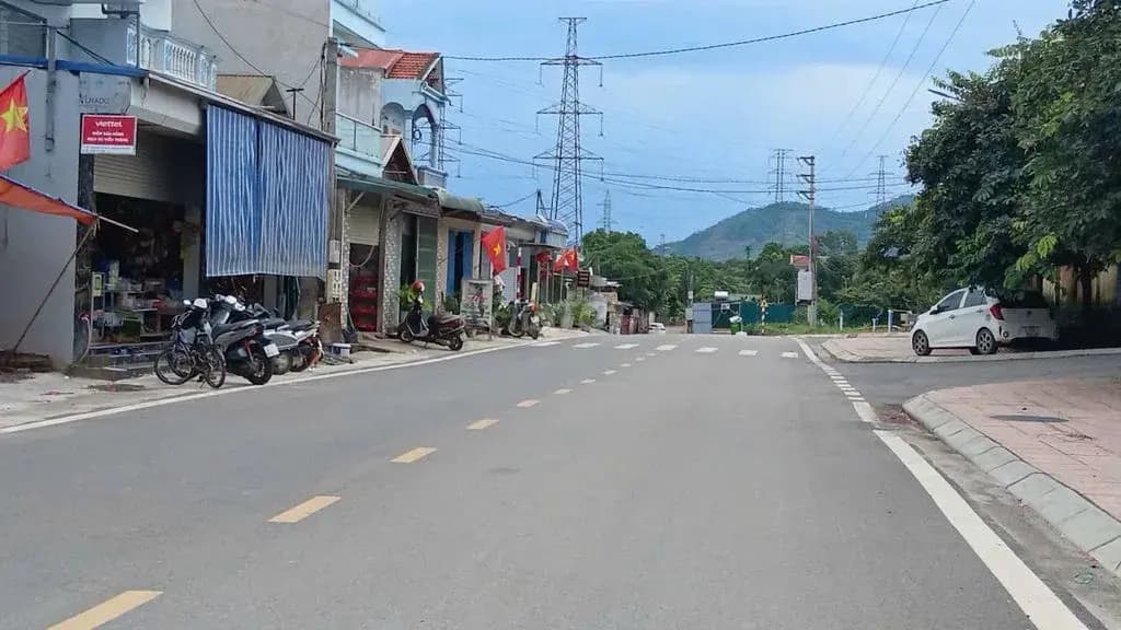 Main-Bán Đất 100m2 có sẵn 100 m2 thổ cư giá nhỉnh 2 tỷ tại Đường Quốc Lộ 21A Tân Xã Huyện Thạch Thất Hà Nội-2