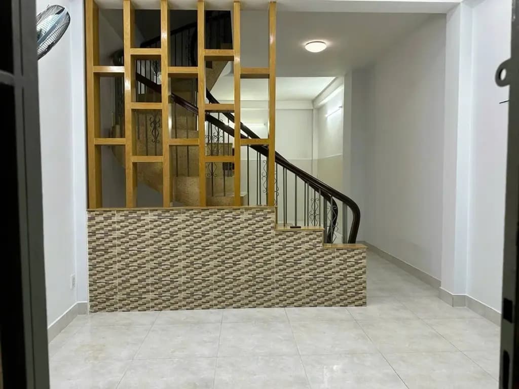 Main-Nhà bán nguyễn kiệm gần siêu thị sân bay-1