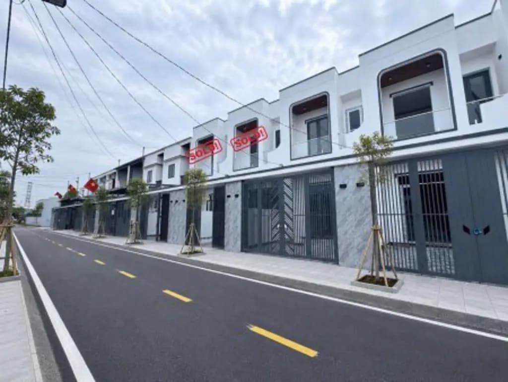Main-NHÀ PHỐ ĐÃ HOÀN CÔNG – CỔNG 11, PHƯỚC TÂN-0