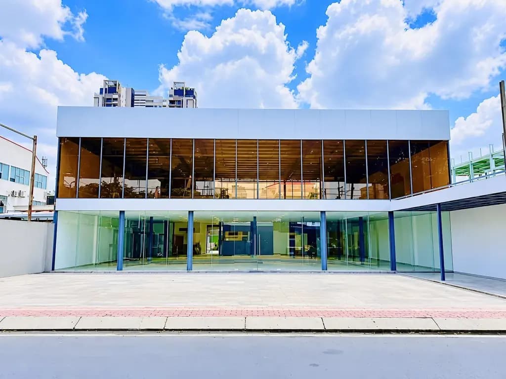 Main-❇️❇️ Cho Thuê Nhà Mặt Tiền: 175 Xa Lộ Hà Nội - Quận 2 - 19x50m, 2 tầng-0