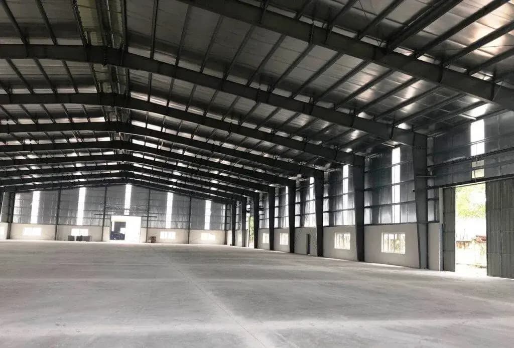 Main-Cho Thuê Xưởng Sản Xuất 3500m2 khuân Viên Rộng. CCN THIỆN TÂN - VĨNH CỬU. 2.550m² / 3.300m² / 2.100m² / 4.400m² / 2.800m² / 5.400m² / 3.500m² / 6.200m²-0