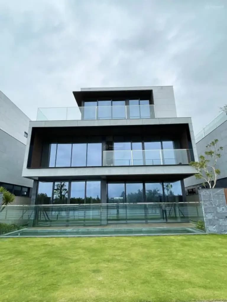 Main-Bán biệt thự ven sông khu đô thị Phú Mỹ An, Đà Nẵng diện tích 300m², hồ bơi riêng, sàn 349,1m²-2