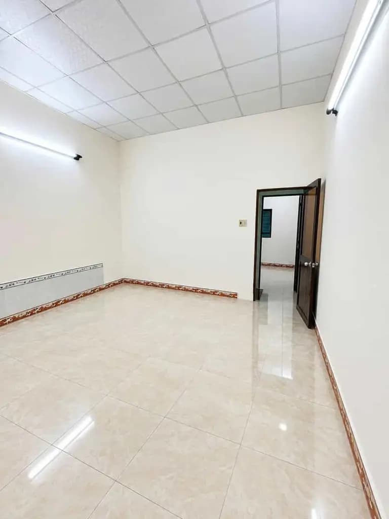 Main-Bán nhà  phường Tân Thới Nhất quận 12, giá 3,5 Tỷ - 2  tầng, 4,2x10m, khu nhà lầu TTN06-5