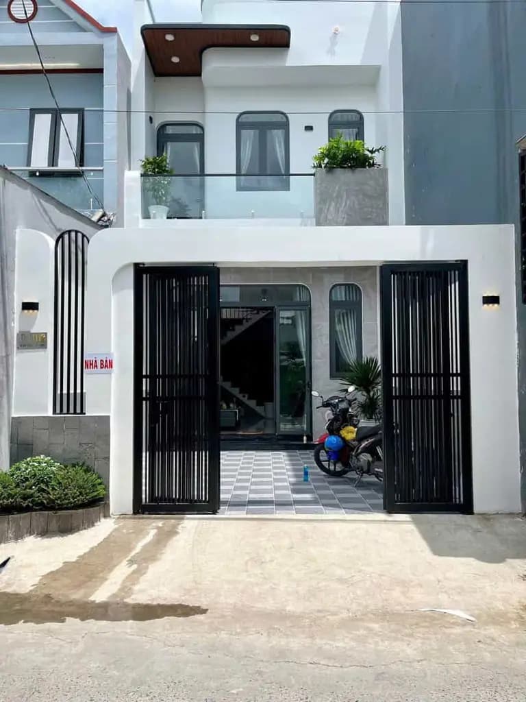 NHÀ LẦU TẦM 1 TỶ 6 – TRẢ TRƯỚC 420 TRIỆU CÓ NHÀ